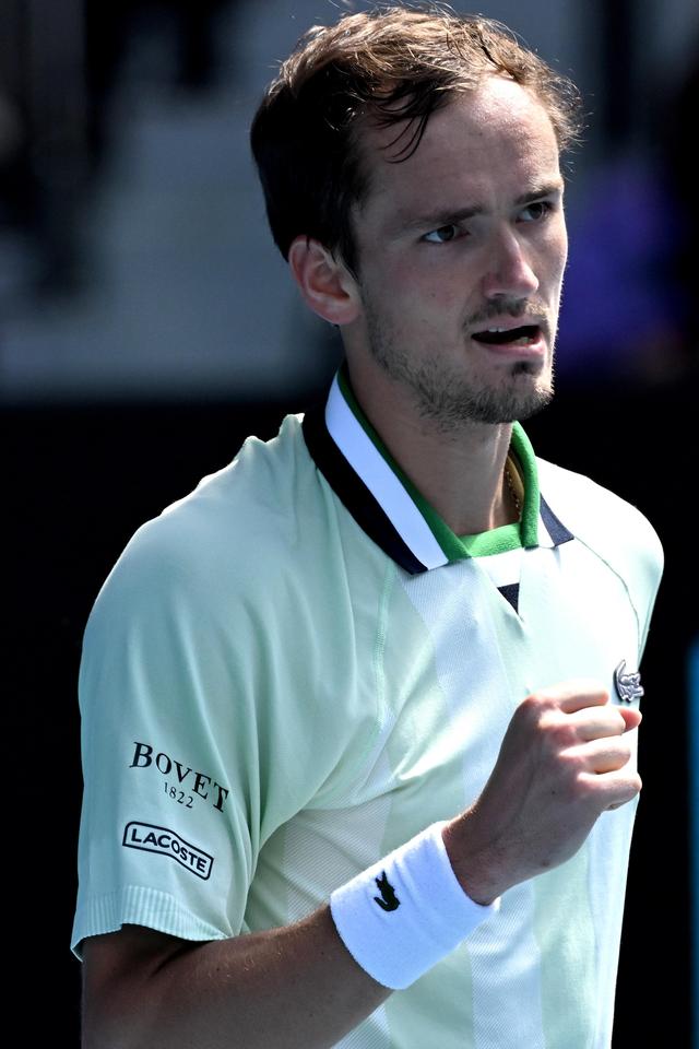 三节中段时 三节中段时