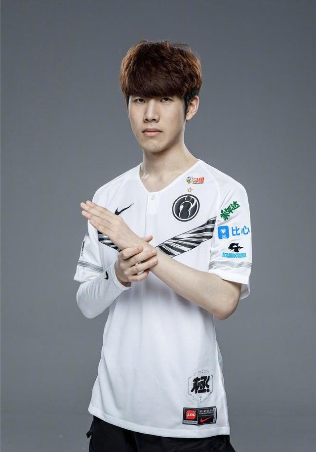 因此化为泡 因此化为泡